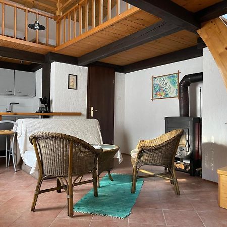 Apartments Smit Крес Екстериор снимка