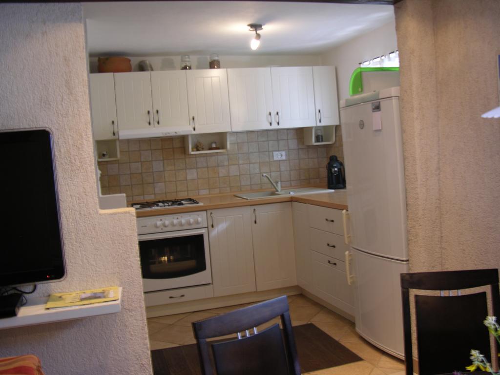 Apartments Smit Крес Стая снимка