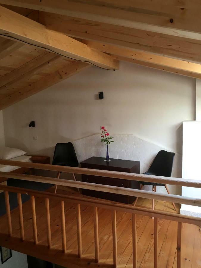 Apartments Smit Крес Екстериор снимка