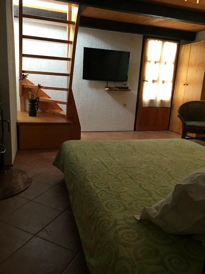 Apartments Smit Крес Екстериор снимка